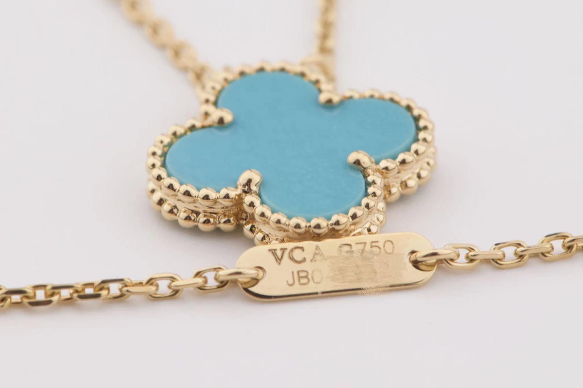 Van Cleef & Arpels Vintage Turquoise Alhambra Pendant Necklace In Excellent Condition In Banbury, GB