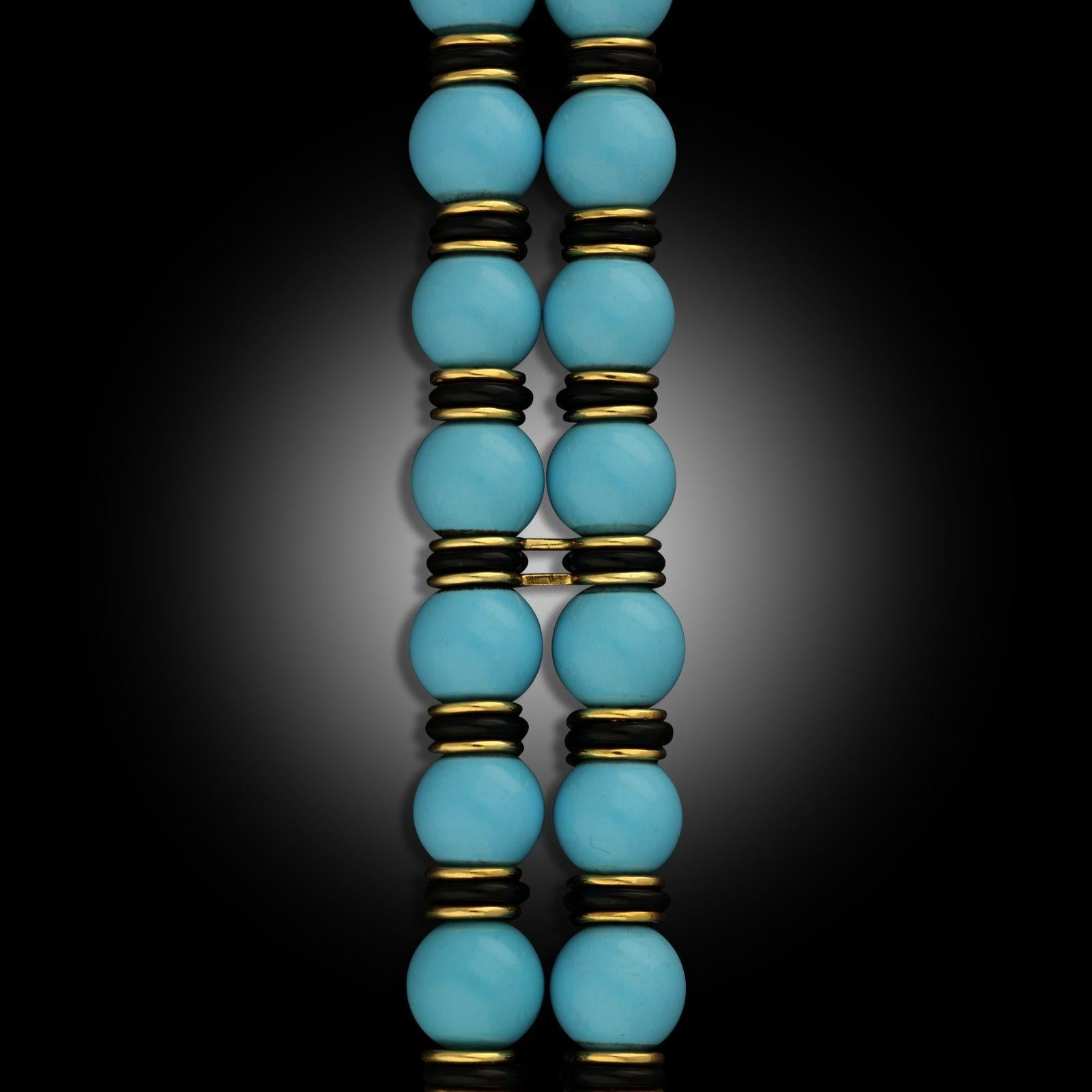 Van Cleef & Arpels Vintage Turquoise, Onyx, Diamond & Gold Bracelet Circa 1965 In Good Condition For Sale In London, GB