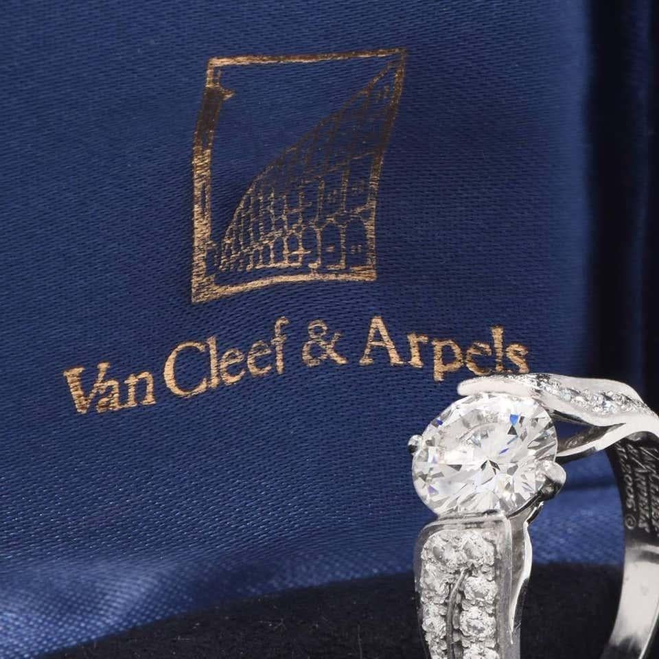 Art Deco Van Cleef & Arpels Vintage VCA 3.12 Carat Diamond Platinum Engagement Ring