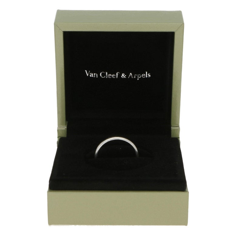 Van Cleef and Arpels Wedding Band Platinum at 1stDibs