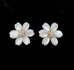 Van Cleef & Arpels Mother of Pearl, Gold and Diamond Flower Earrings