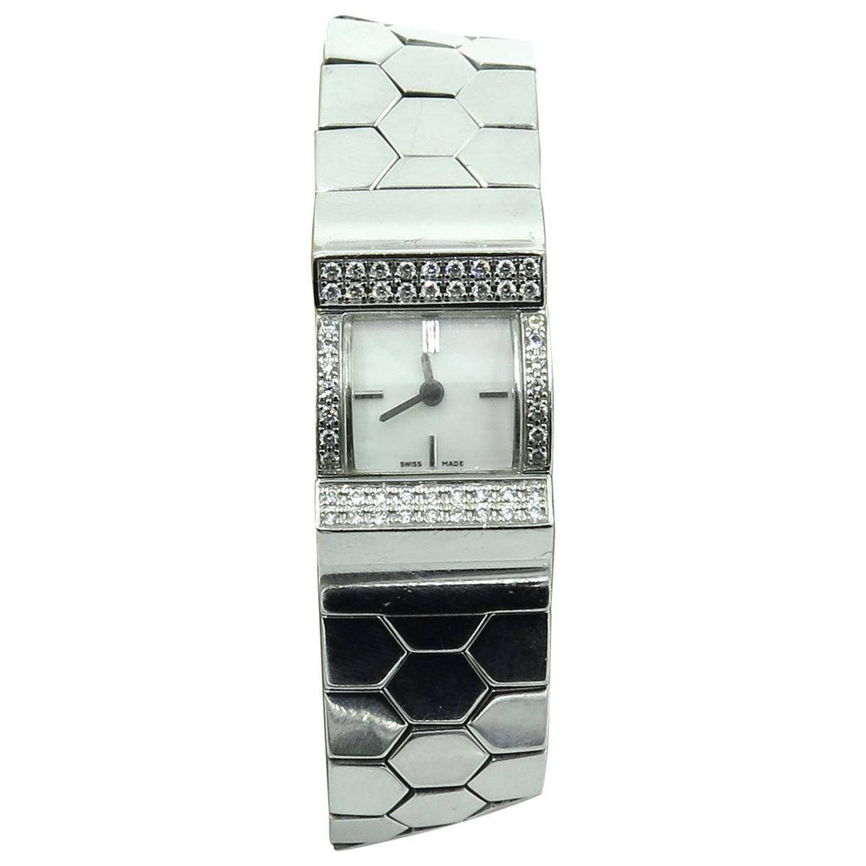 Van Cleef and Arpels White Gold and Diamond Ludo Swan Watch For Sale at ...