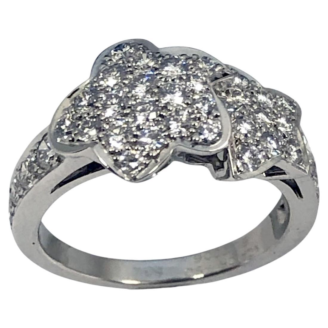 Van Cleef 
Arpels White Gold and Diamond Ring im Angebot