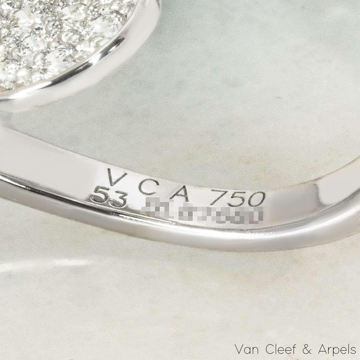 Van Cleef & Arpels Bague Frivole Between The Finger en or blanc et diamants VCARB67500 en vente 3
