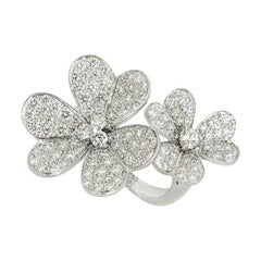 Van Cleef & Arpels White Gold Diamond Frivole Between The Finger Ring VCARB67500