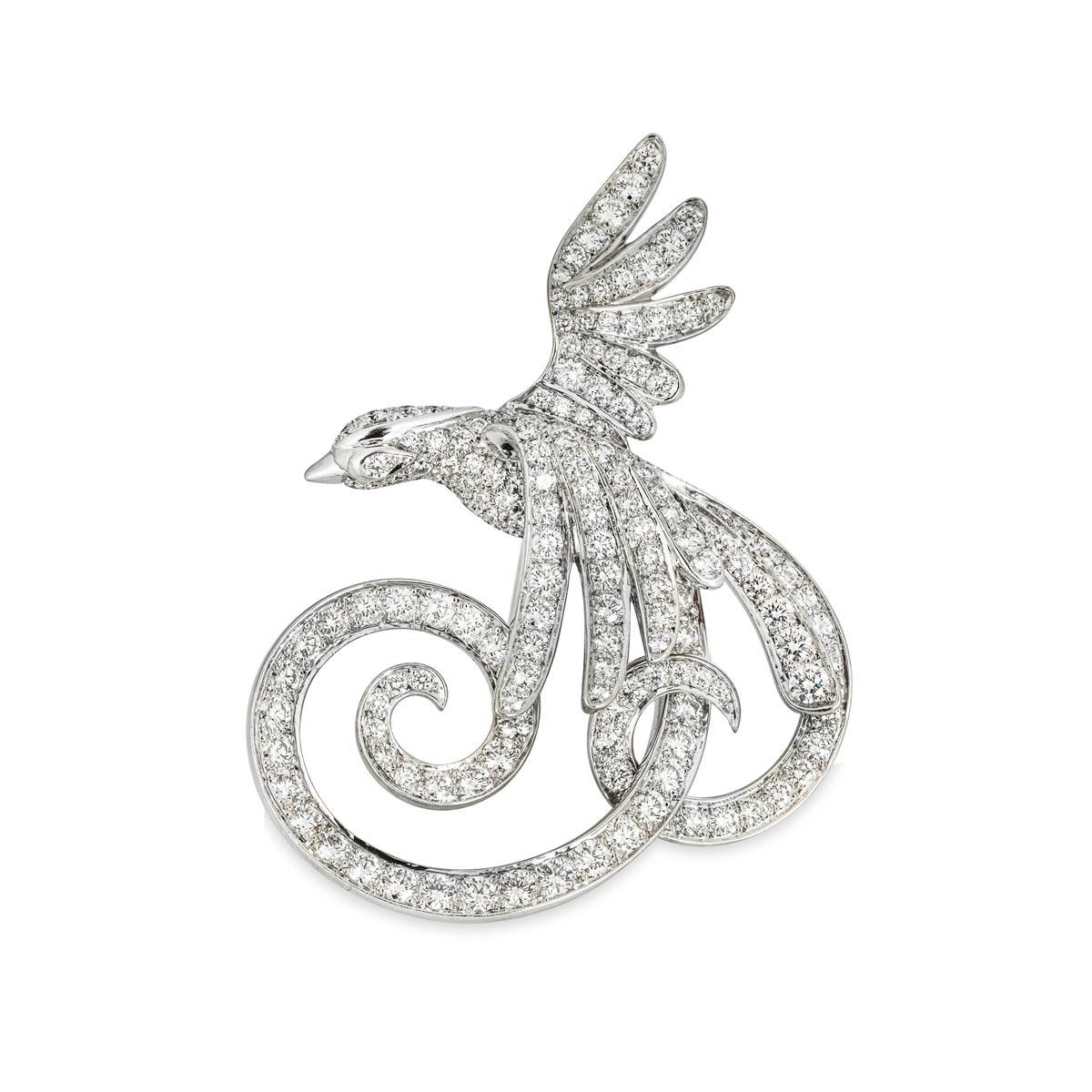 Round Cut Van Cleef & Arpels White Gold Diamond Oiseaux de Paradis Ring VCARN5P400 For Sale