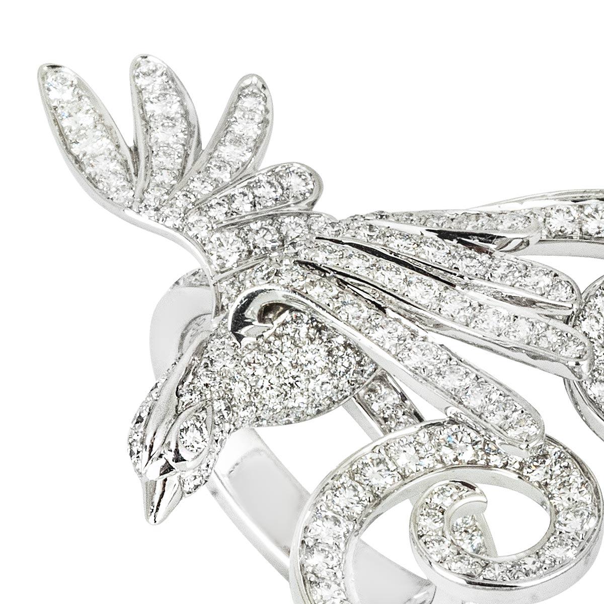Van Cleef & Arpels White Gold Diamond Oiseaux de Paradis Ring VCARN5P400 In Good Condition For Sale In London, GB