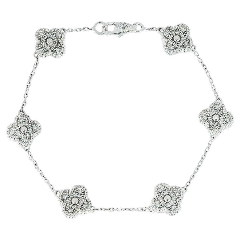 Van Cleef 
Arpels Weißgold Diamant Sweet Alhambra 6 Motiv Armband VCARO85700