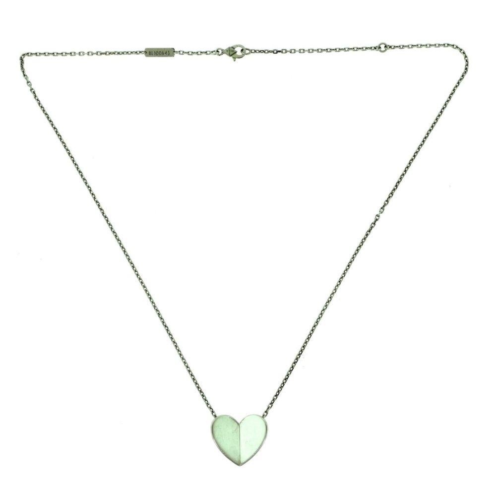 Van Cleef & Arpels White Gold Frivole Heart Pendant Necklace In Good Condition In Miami, FL