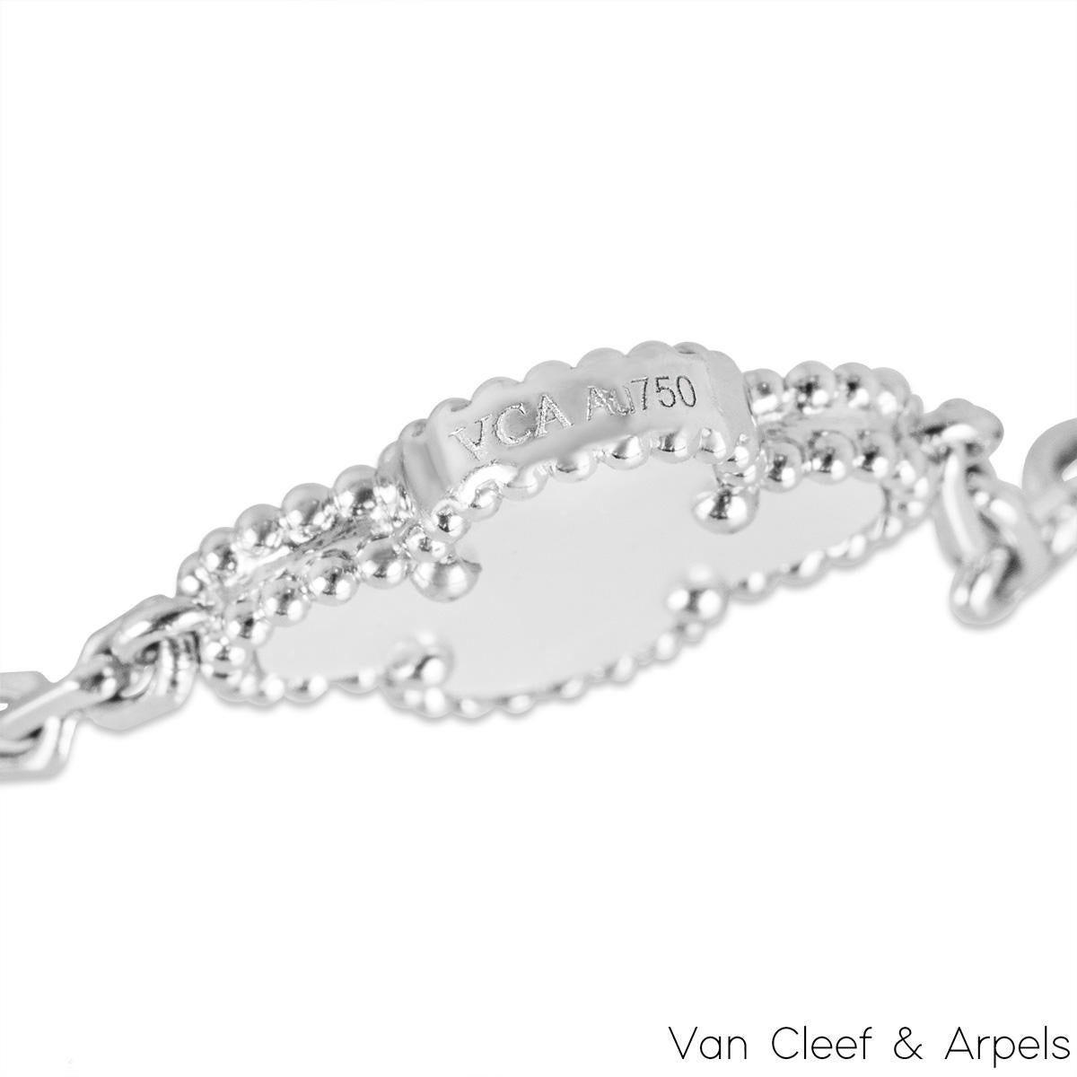 Van Cleef & Arpels, collier vintage Alhambra 20 à motifs en vente 1