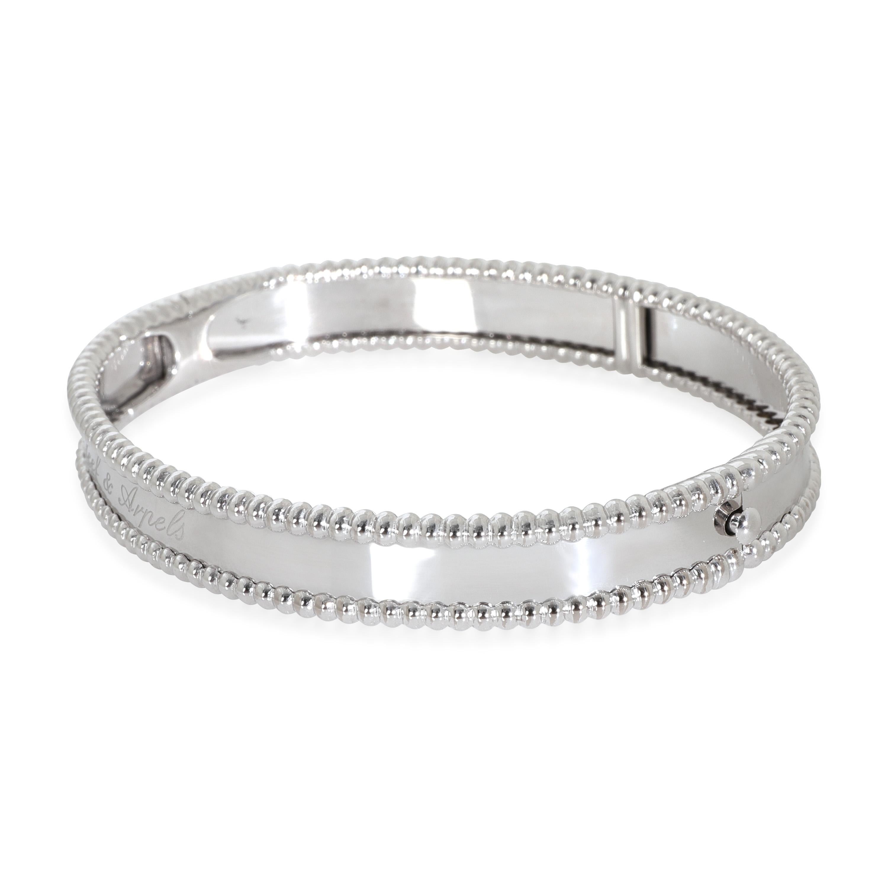 Van Cleef & Arpels White Gold Perlee Signature Bracelet

PRIMARY DETAILS
SKU: 146724
Listing Title: Van Cleef & Arpels White Gold Perlee Signature Bracelet
Condition Description: Drawing inspiration from the traditional Van Cleef & Arpels aesthetic,