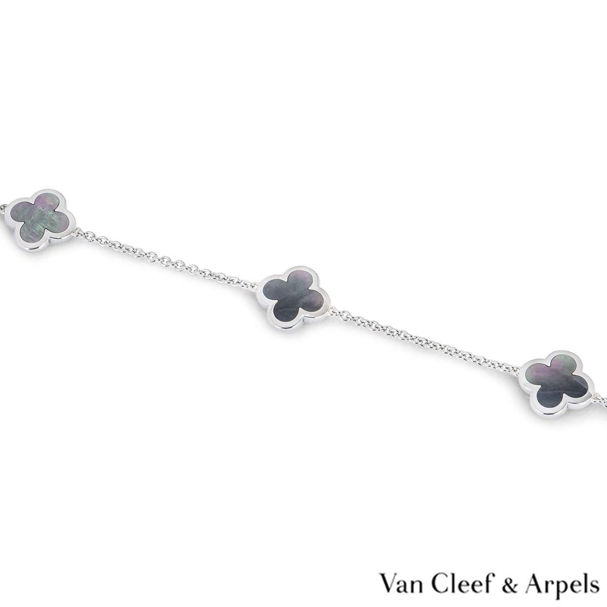 Van Cleef & Arpels White Gold Pure Alhambra Necklace In Excellent Condition In London, GB