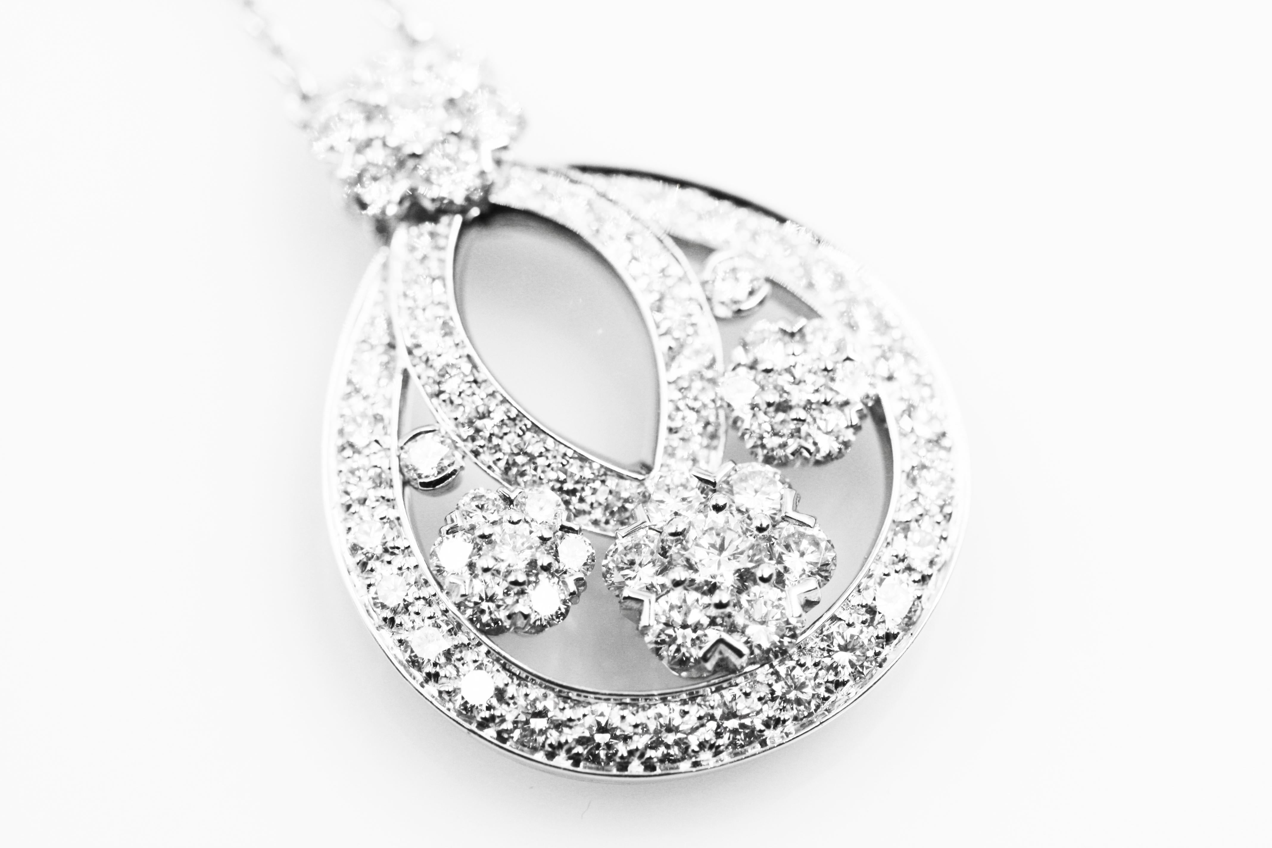 van cleef and arpels snowflake necklace