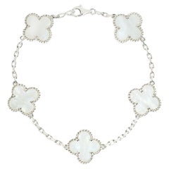 Van Cleef & Arpels Bracelet Alhambra vintage en or blanc VCARF48400