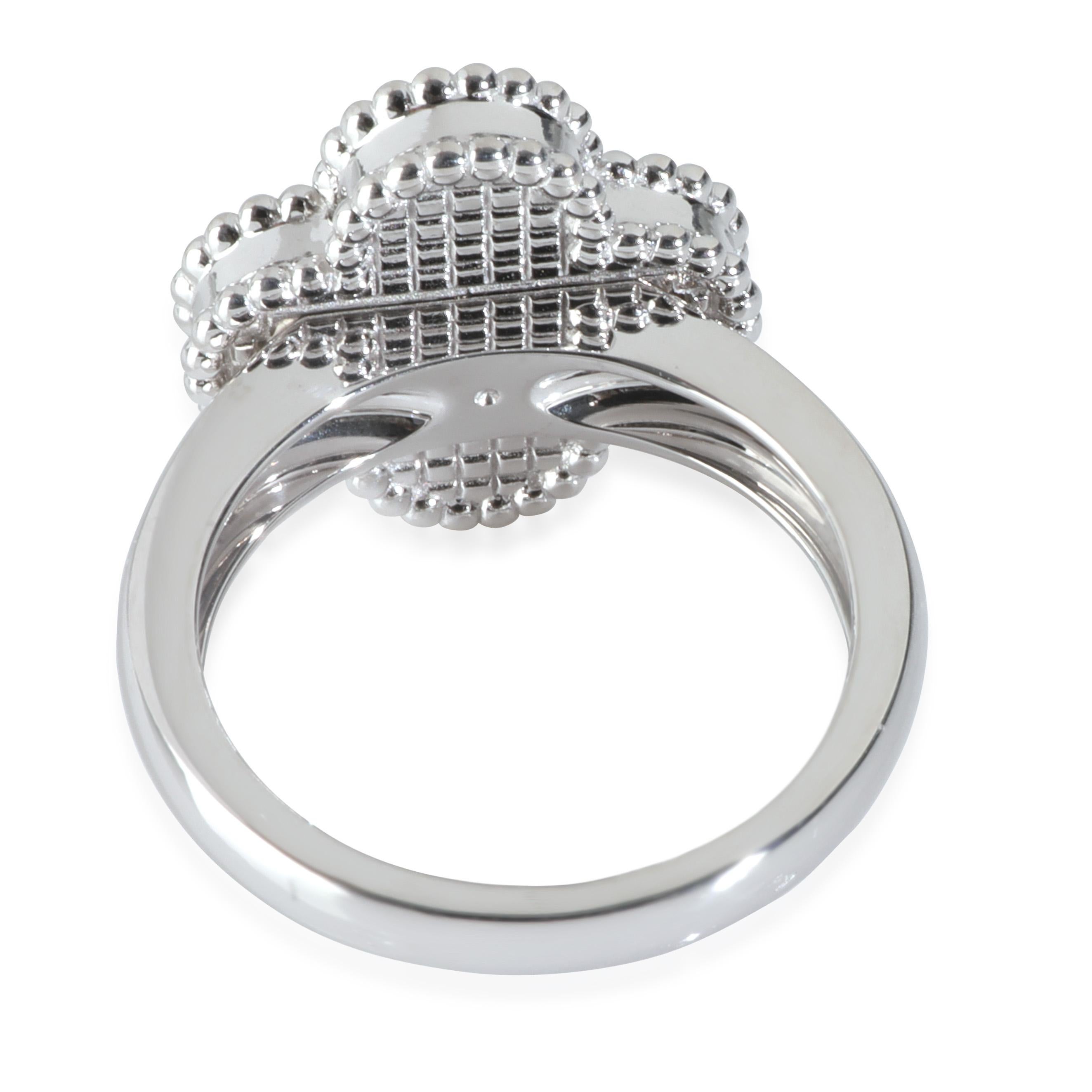 Van Cleef & Arpels Weißgold  Vintage Alhambra Ring

PRIMÄRE DETAILS
SKU: 145188
Titel der Auflistung: Van Cleef & Arpels Weißgold  Vintage Alhambra Ring
Beschreibung des Zustands: Die 1968 lancierte Kollektion Alhambra von Van Cleef & Arpels