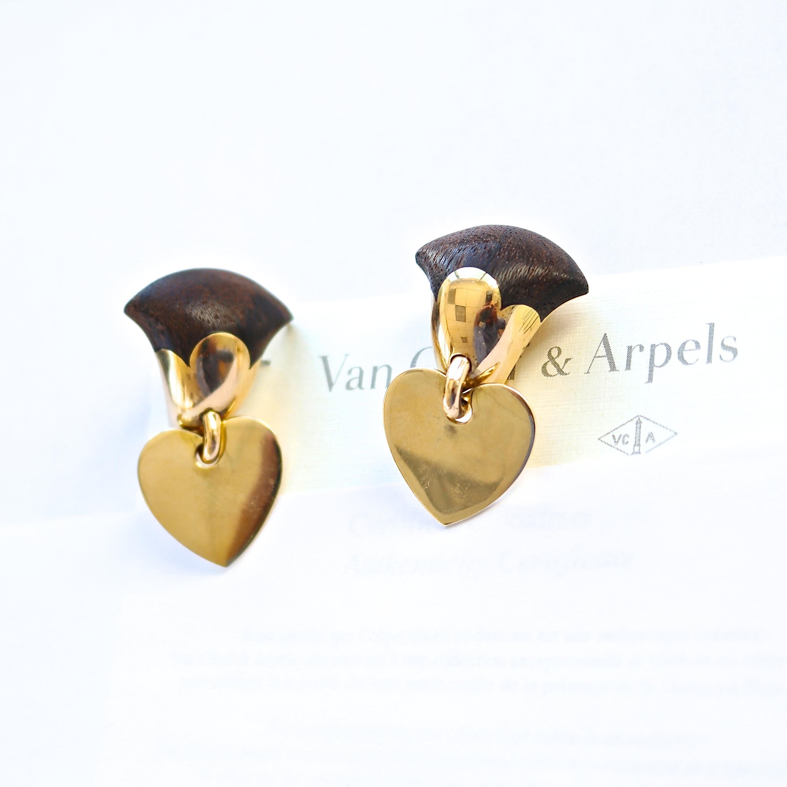 Van Cleef & Arpels Wood Gold Heart Earrings In Excellent Condition In Beverly Hills, CA