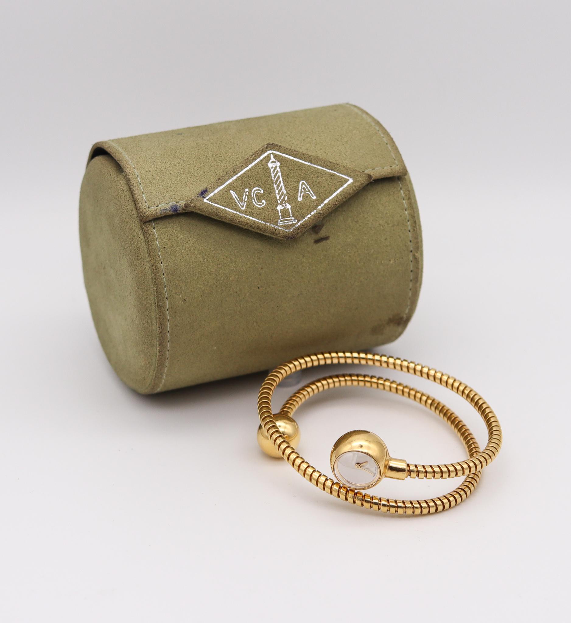 Van Cleef & Arpels Montre-bracelet Tubogas en or jaune 18 carats avec papiers 2