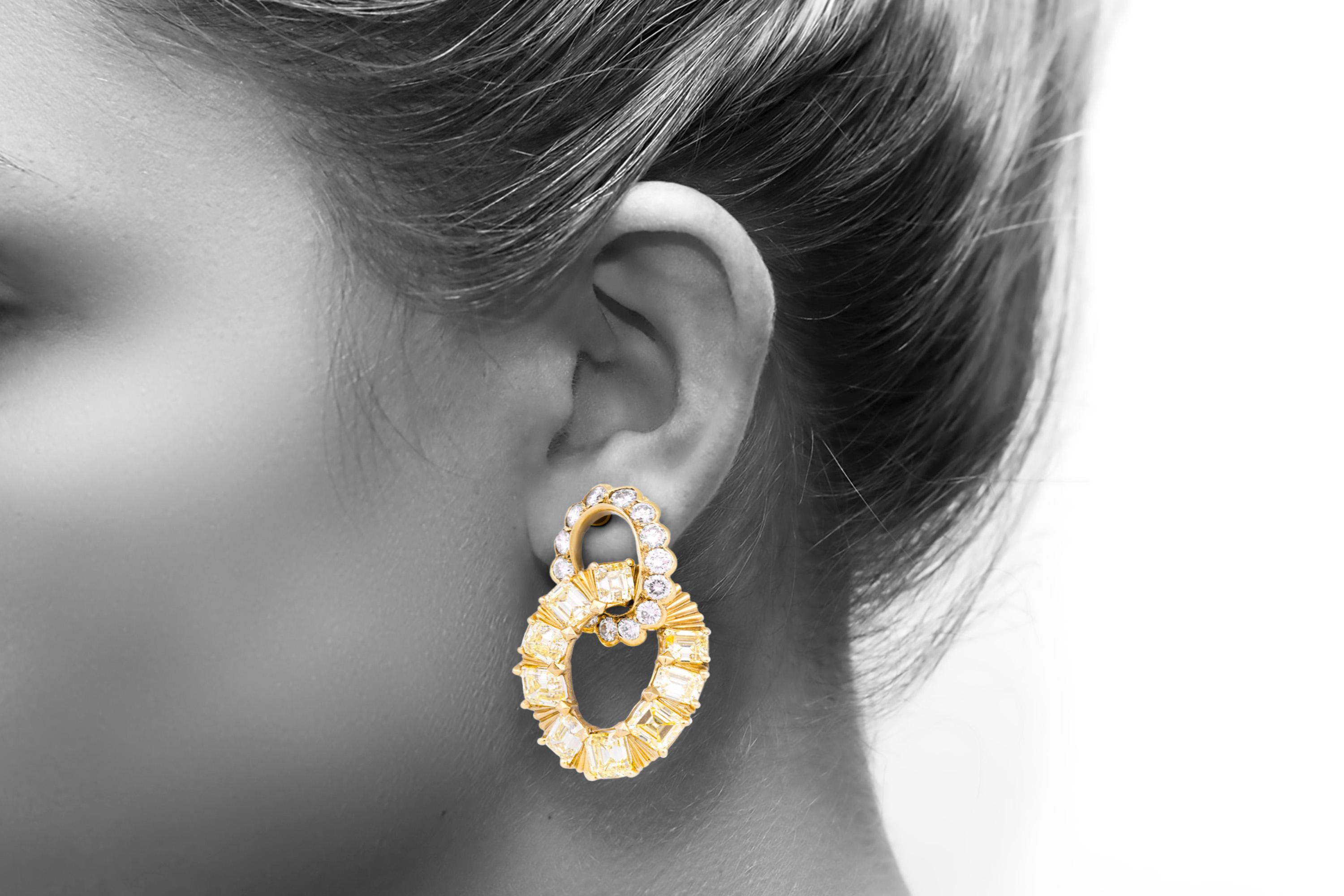 Women's Van Cleef & Arpels White and Yellow Diamond Door Knockers Earrings For Sale