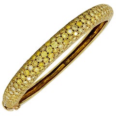 Van Cleef & Arpels Yellow Diamond Gold Bangle Bracelet
