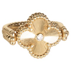 Van Cleef & Arpels Yellow Gold Agate & Diamond Vintage Alhambra Reversible Ring