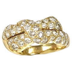 Van Cleef & Arpels Bague avec nœud papillon en or jaune et diamants