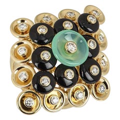 Van Cleef & Arpels Yellow Gold Bouton d'or Ring VCARO9MW00