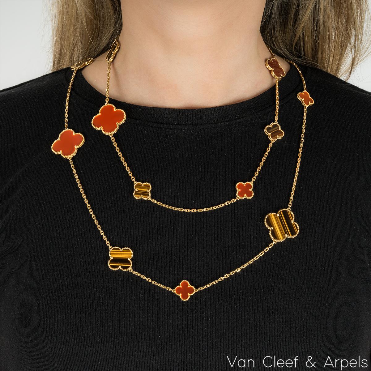 Van Cleef & Arpels Yellow Gold Carnelian & Tiger's Eye Magic Alhambra Necklace V In Excellent Condition For Sale In London, GB