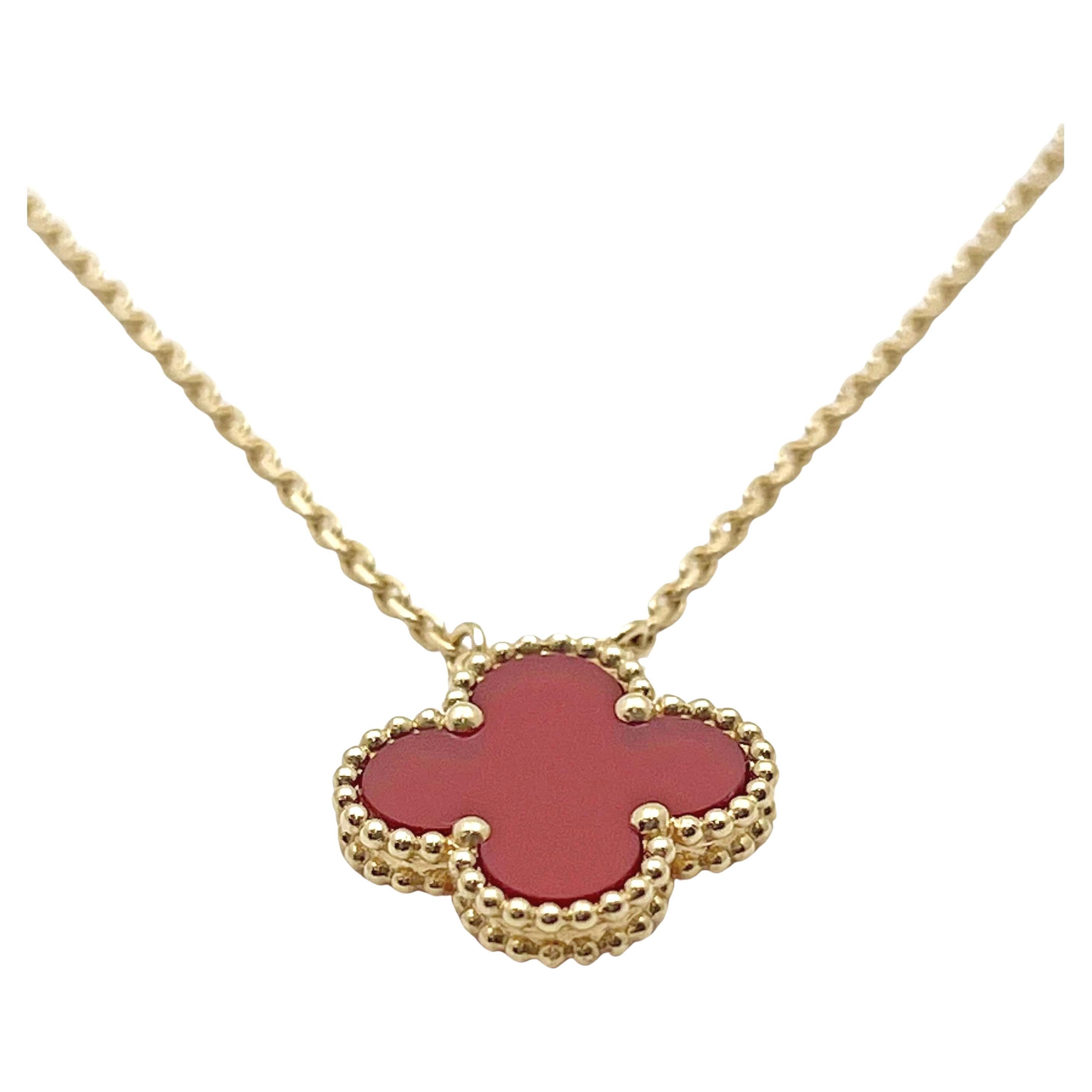 Tumbled Van Cleef & Arpels Yellow Gold Carnelian Vintage Alhambra Pendant For Sale