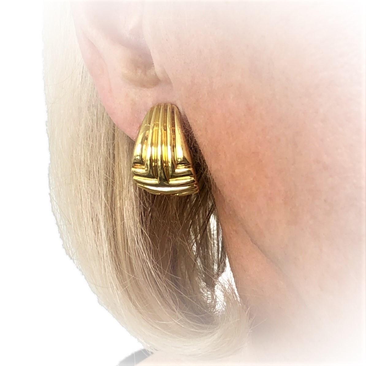 Van Cleef & Arpels Yellow Gold Clip-On Earrings 6