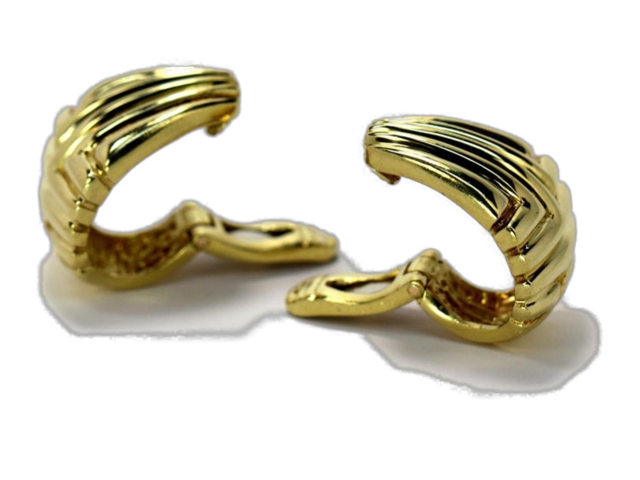Women's Van Cleef & Arpels Yellow Gold Clip-On Earrings