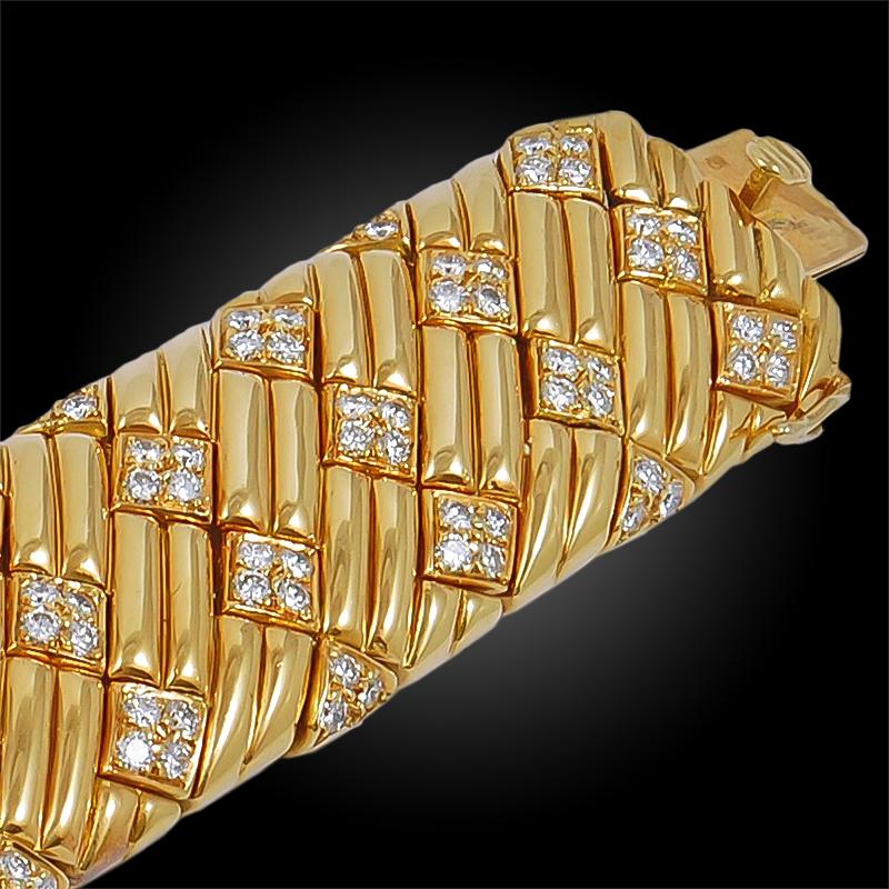 Van Cleef & Arpels Diamantarmband aus Gelbgold mit Diamanten im Zustand „Gut“ im Angebot in New York, NY