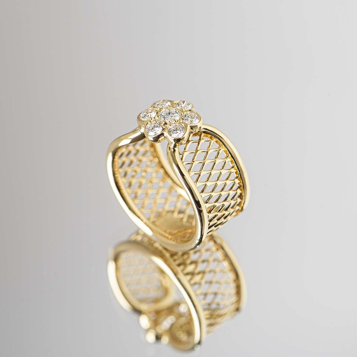 Van Cleef & Arpels Yellow Gold Diamond Fleurette Ring 3