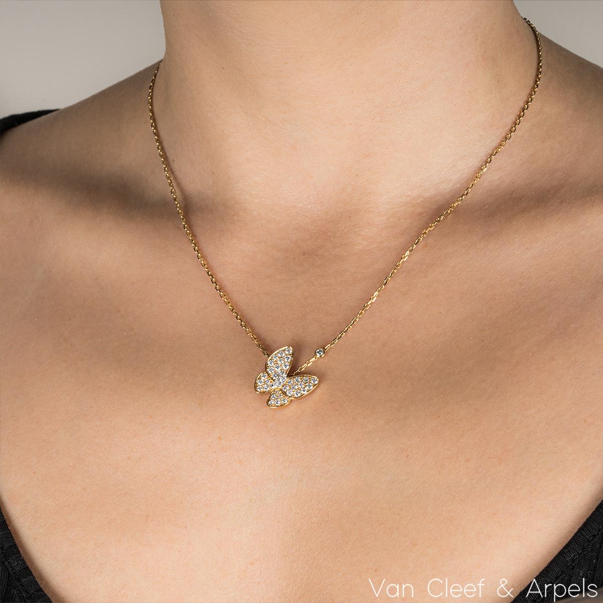 Van Cleef & Arpels Pendentif deux papillons en or jaune et diamants VCARP3DP00 Pour femmes en vente