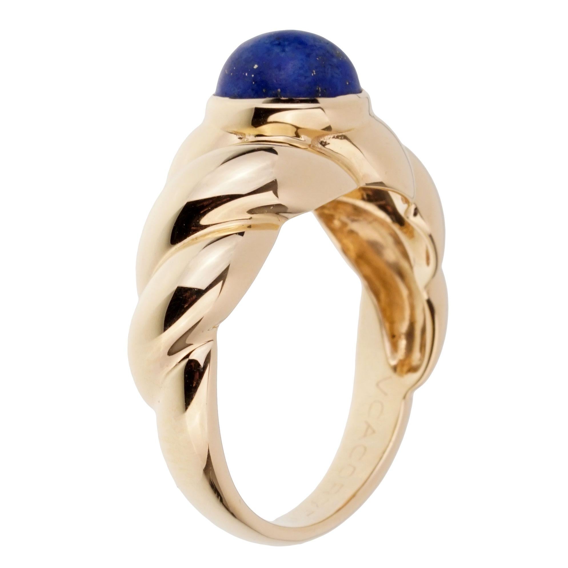 Van Cleef & Arpels Yellow Gold Lapis Ring In Excellent Condition In Feasterville, PA