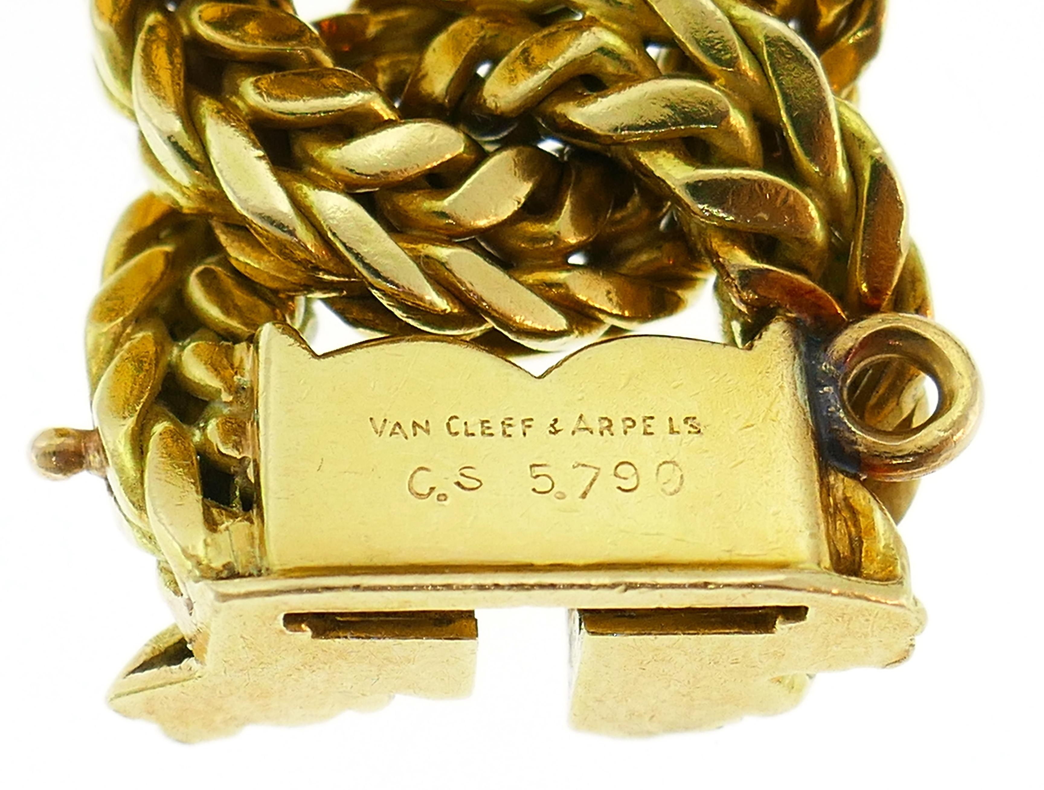 Van Cleef & Arpels Yellow Gold Link Chain Bracelet VCA Paris, 1970s 4