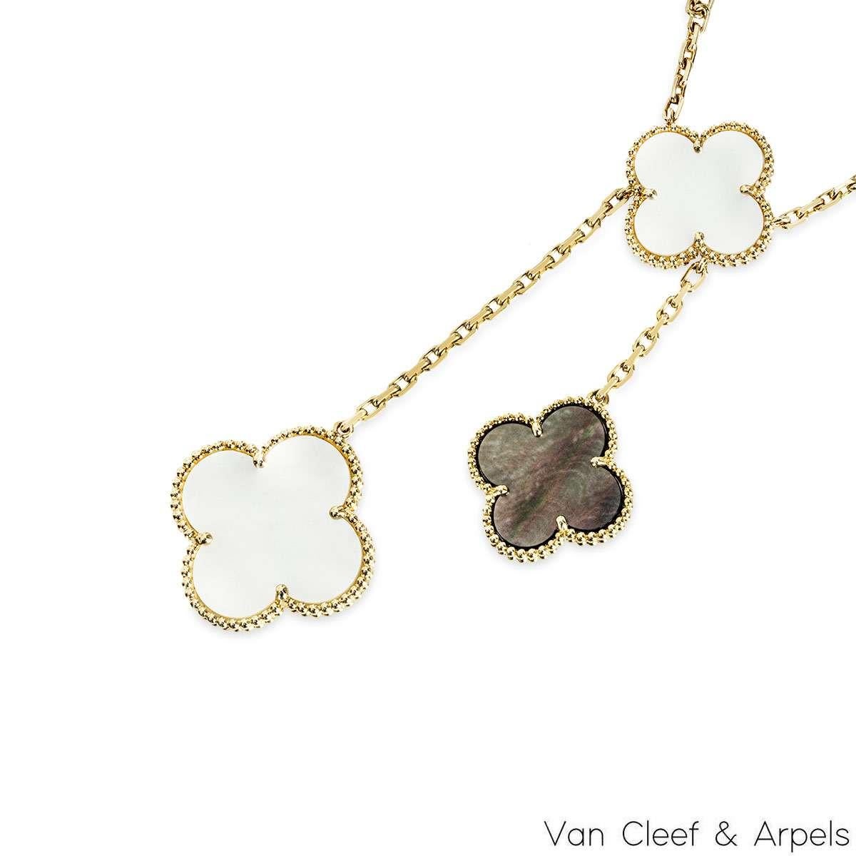 Round Cut Van Cleef & Arpels Yellow Gold Magic Alhambra Necklace VCARD79200 For Sale