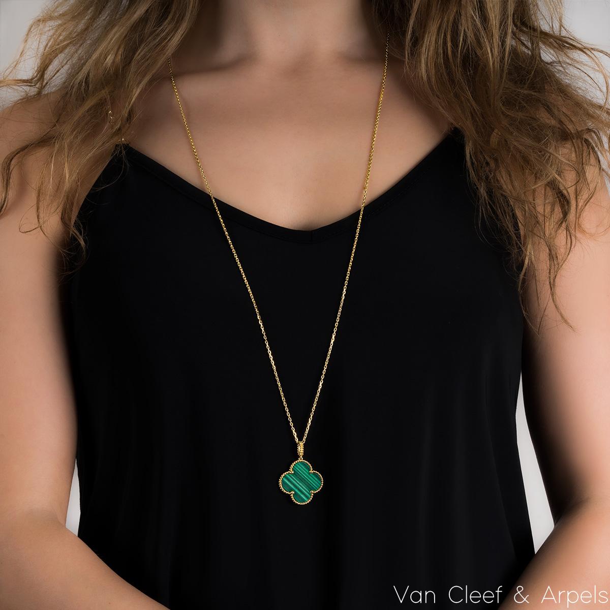 Van Cleef & Arpels Yellow Gold Malachite Magic Alhambra Long Necklace VCARO3MG00 For Sale 1