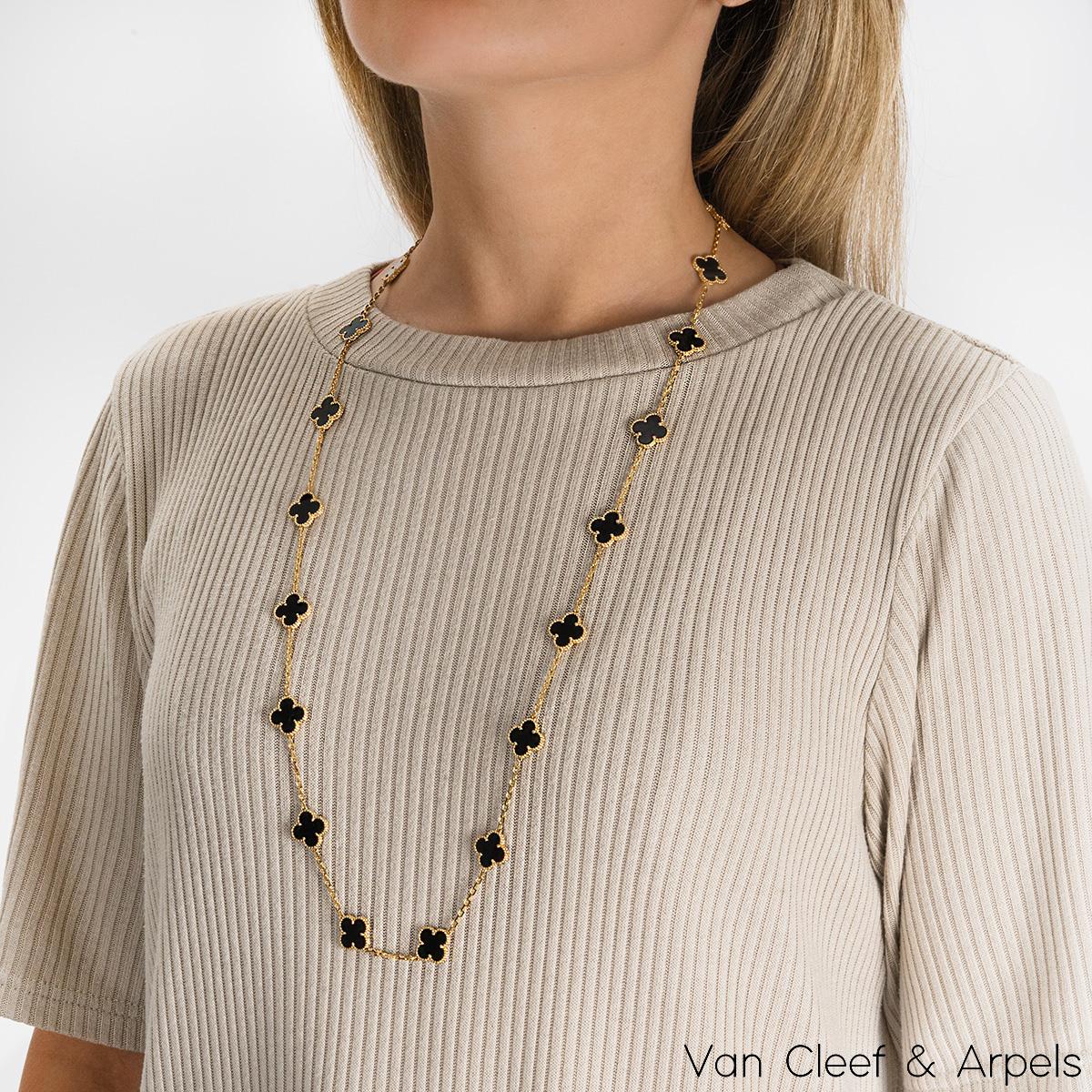 Van Cleef & Arpels Yellow Gold Onyx Vintage Alhambra 20 Motif Necklace VCARA4310 In Excellent Condition In London, GB