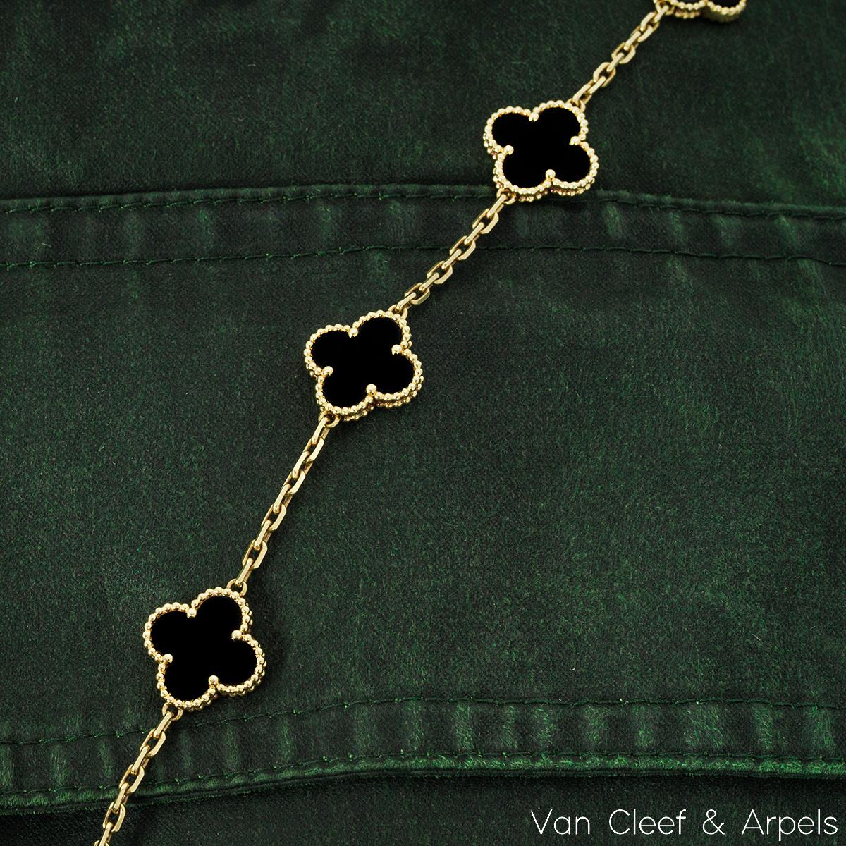 Van Cleef & Arpels Yellow Gold Onyx Vintage Alhambra 5 Motif Bracelet VCARA41300 In Excellent Condition In London, GB