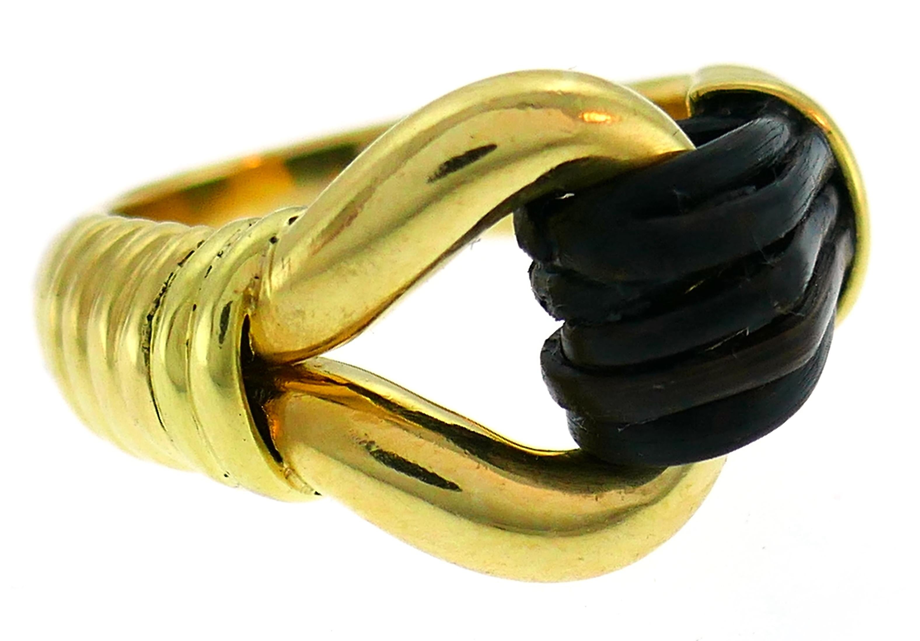 Women's or Men's Van Cleef & Arpels Yellow Gold Ring, 1970s