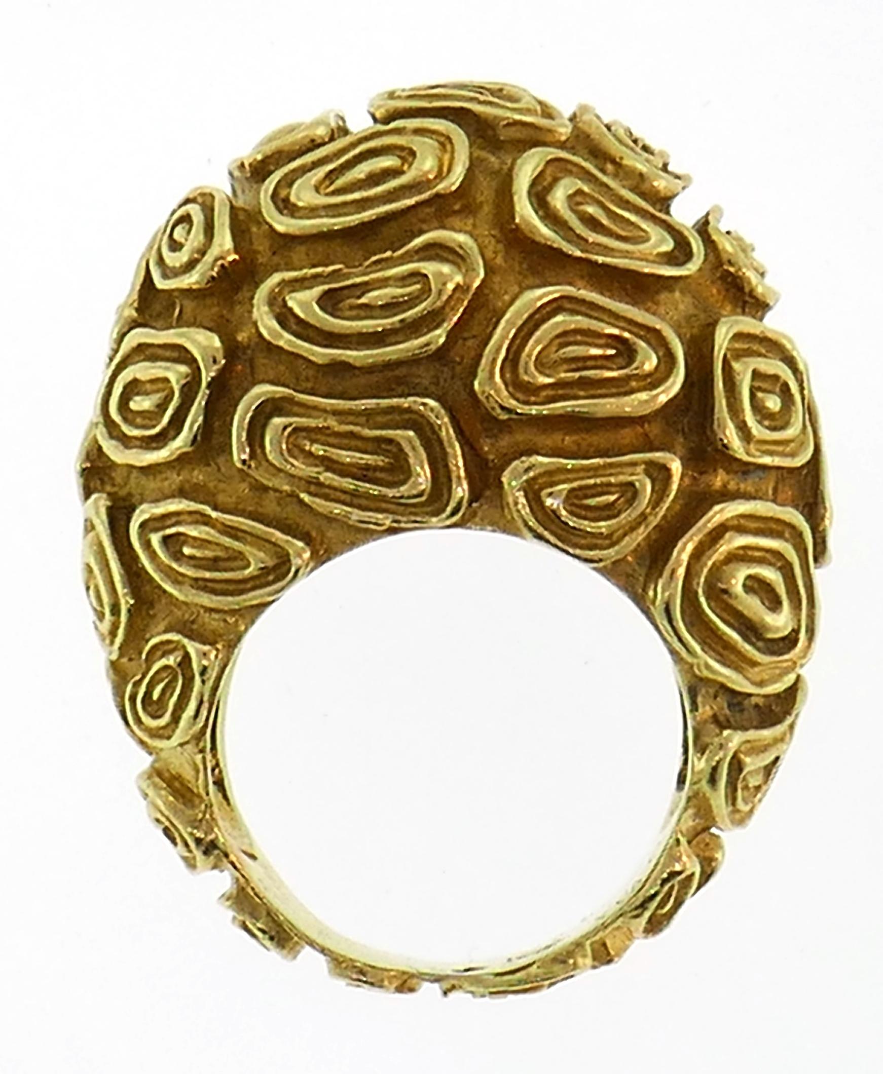 Van Cleef & Arpels Yellow Gold Ring Earrings Set 1980s Clip-on 1
