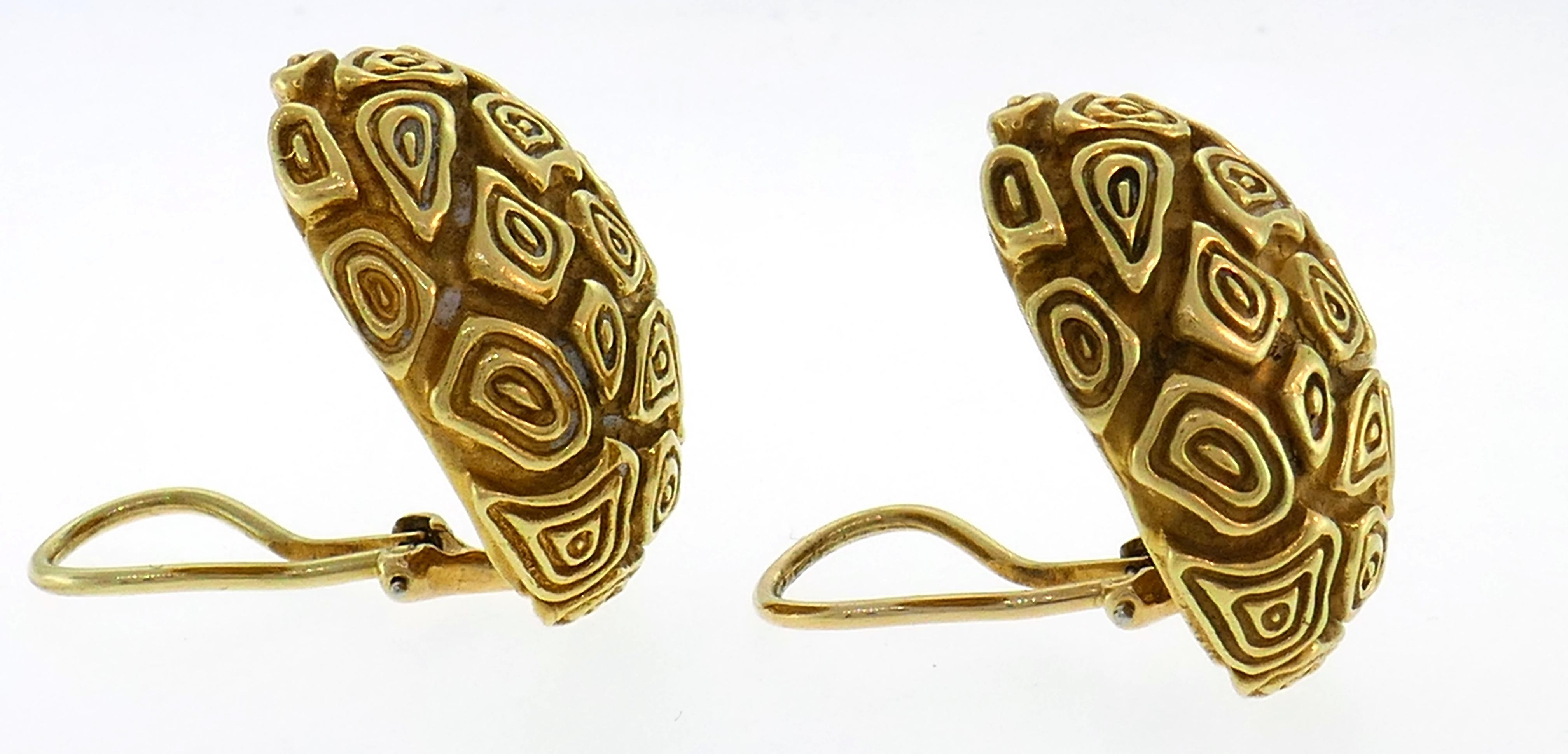 Van Cleef & Arpels Yellow Gold Ring Earrings Set 1980s Clip-on 2