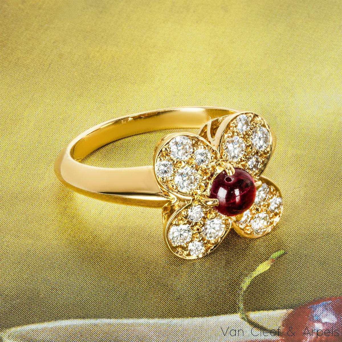 Van Cleef & Arpels Yellow Gold Ruby and Diamond Alhambra Ring In Excellent Condition For Sale In London, GB