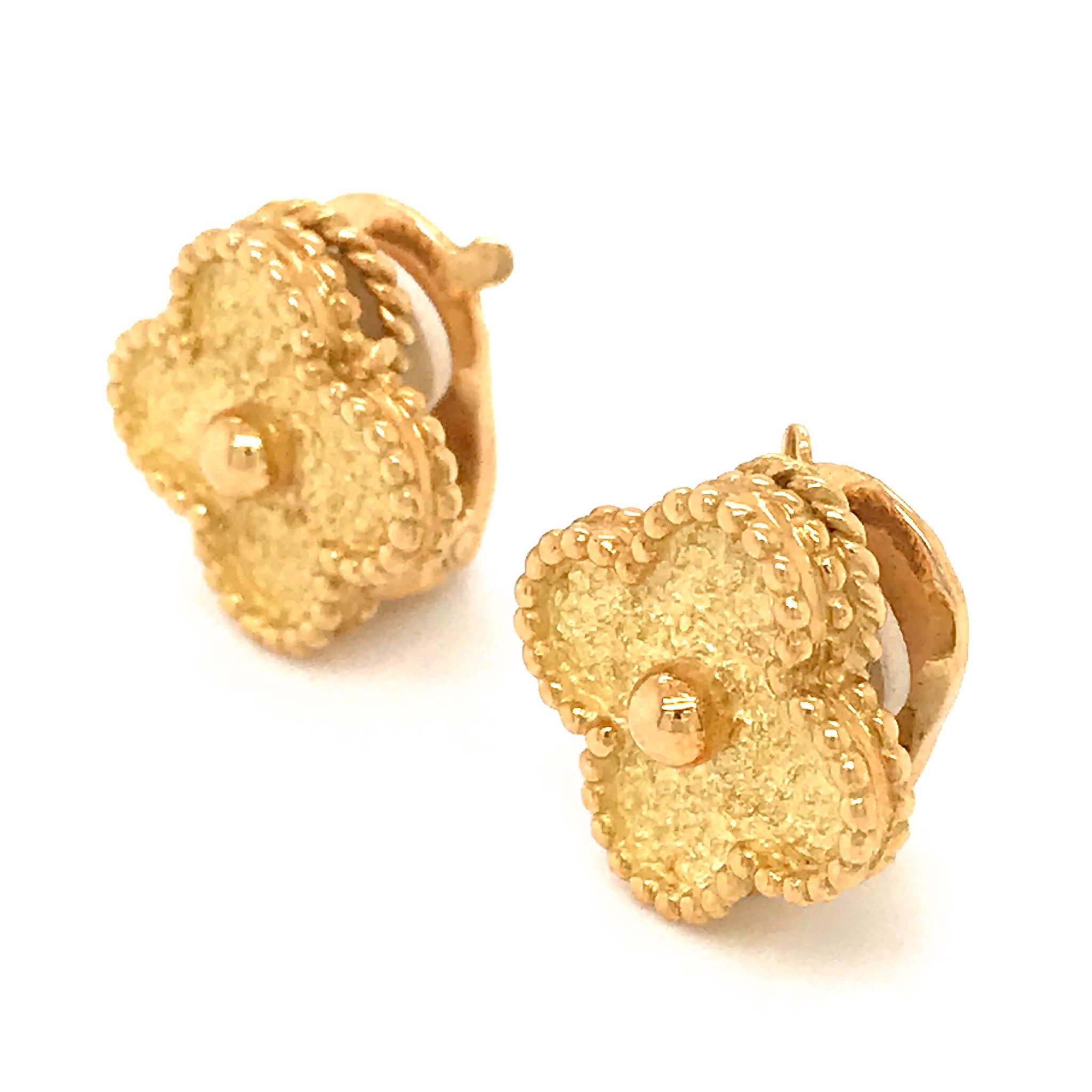 Modern Van Cleef & Arpels Yellow Gold Vintage Alahambra Clover Clip-On Earrings