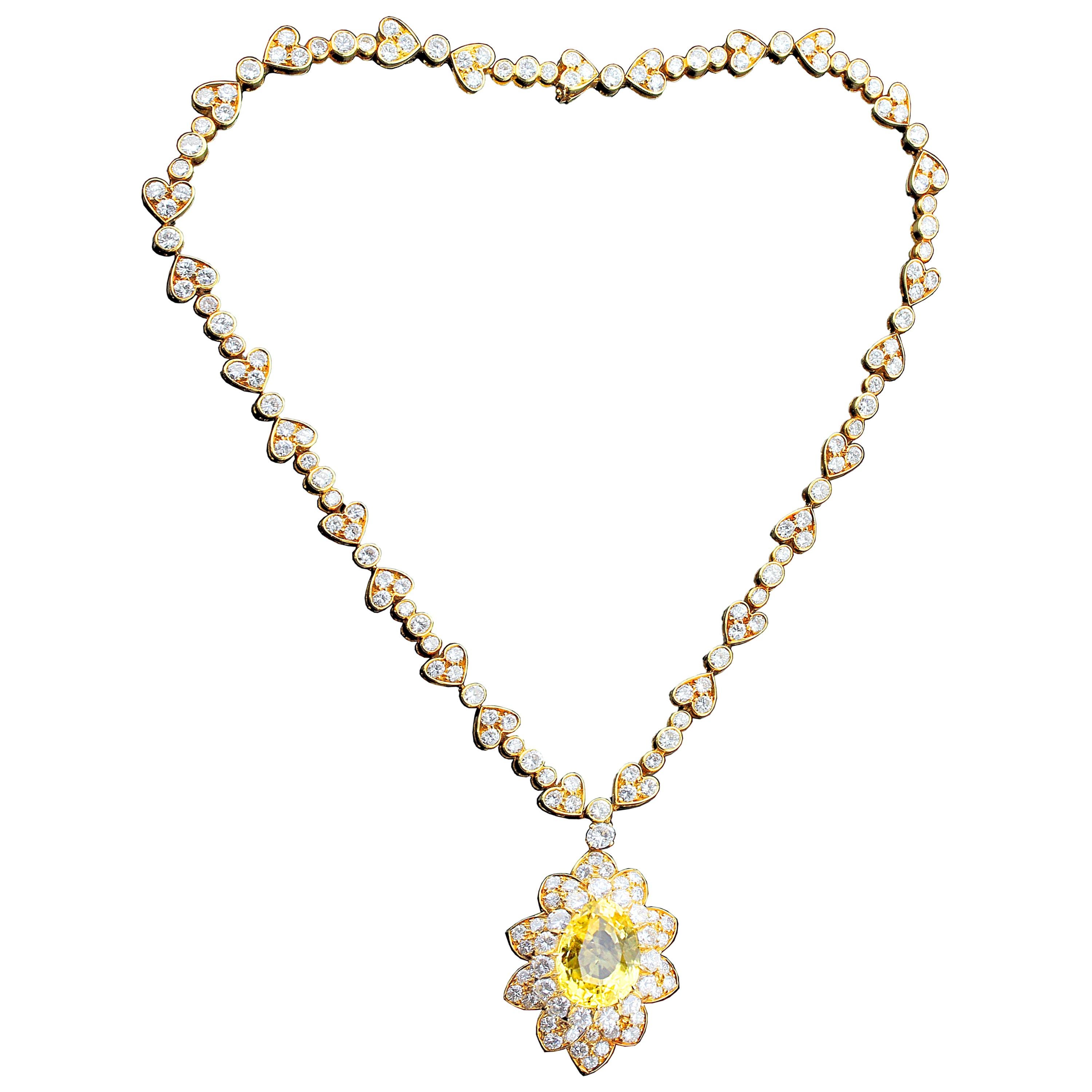 Van Cleef and Arpels Sapphire Diamond Yellow Gold Butterfly Necklace ...