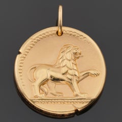 VAN CLEEF & ARPELS Zodiaque Leonis Löwe-Anhänger aus Gelbgold