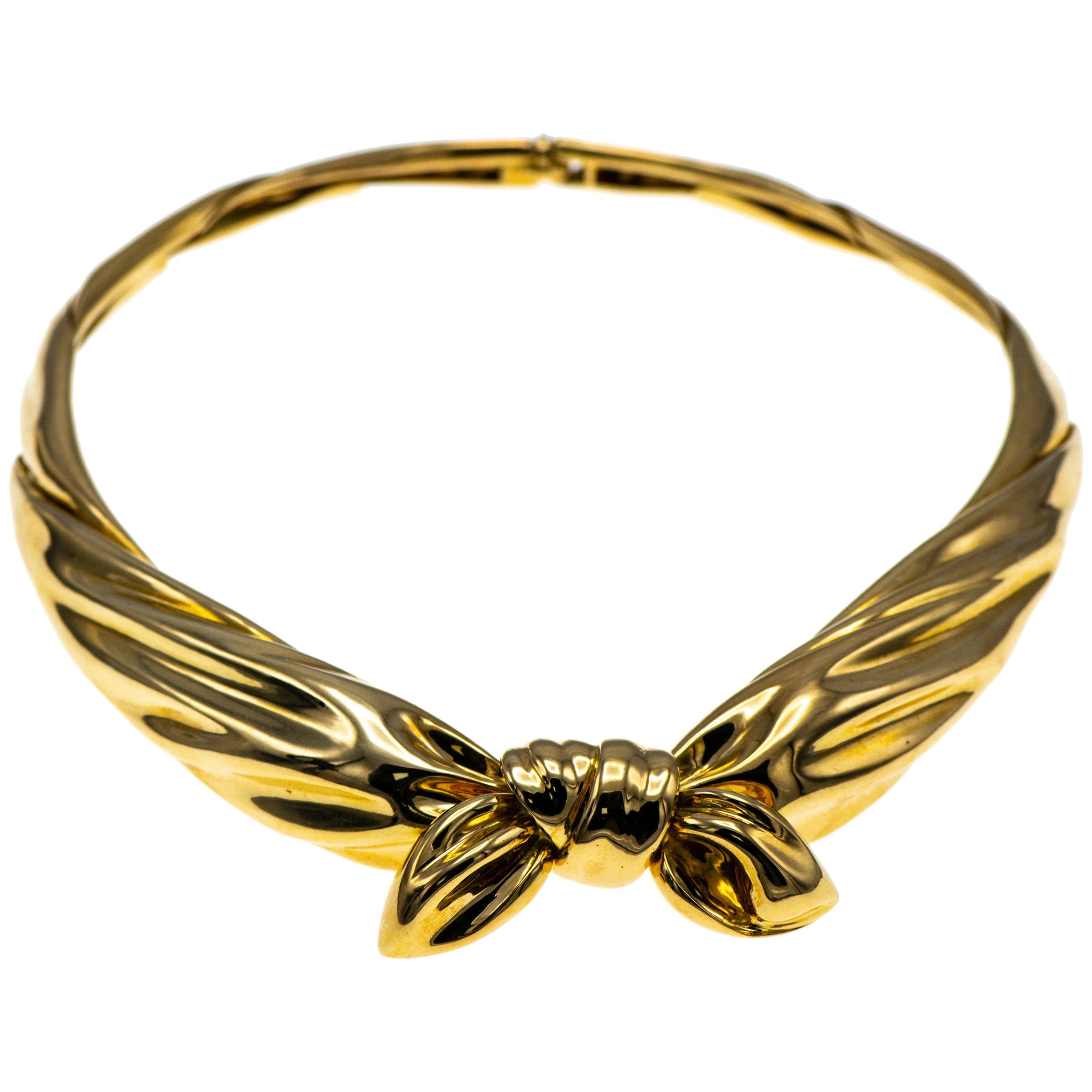 Van Cleef and Arpels Karat Gold Bow Knot Necklace at 1stDibs