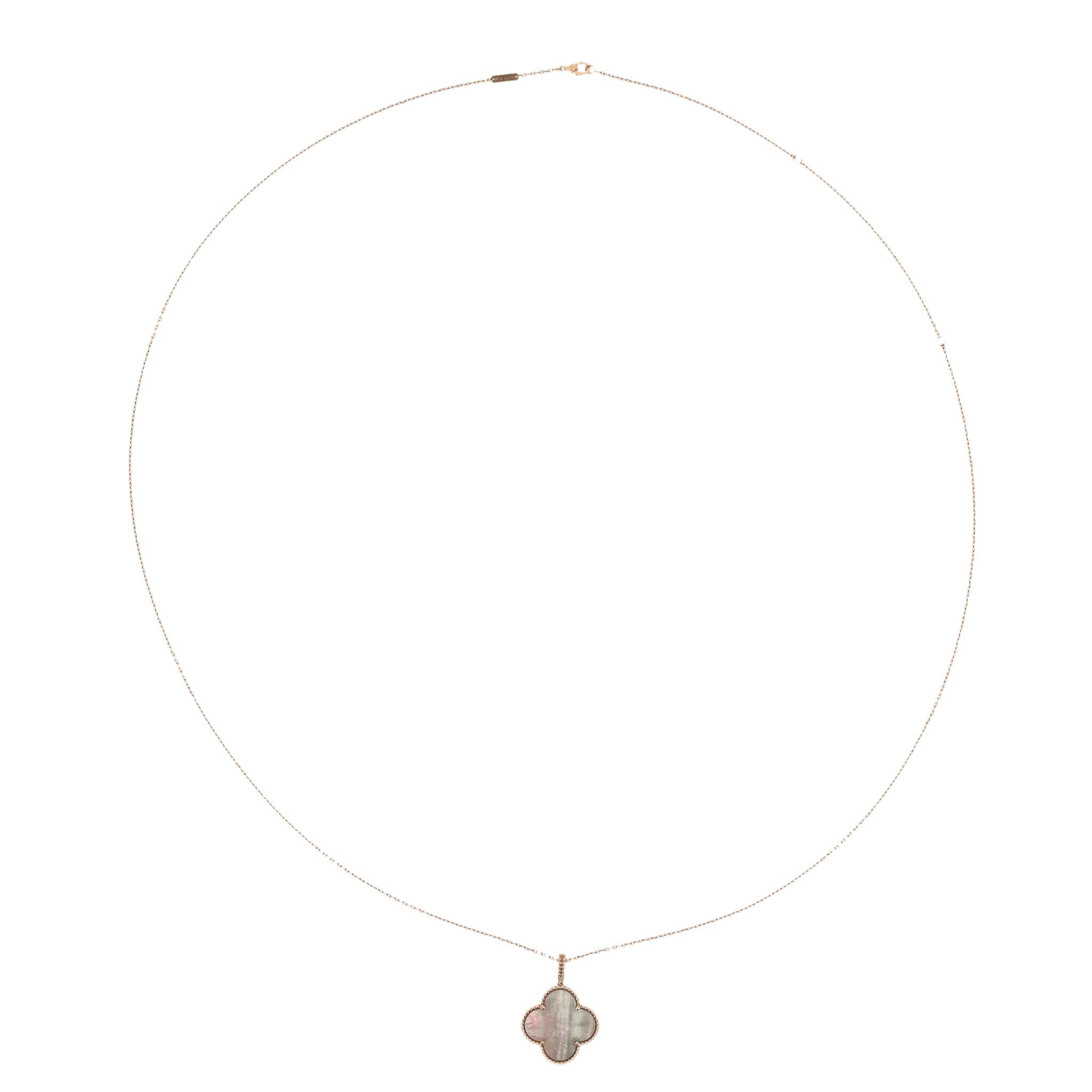Van Cleef & Arples Magic Alhambra Großes Model No. Motiv 18k Rose Gold Langer Kugelschreiber im Zustand „Hervorragend“ im Angebot in London, GB