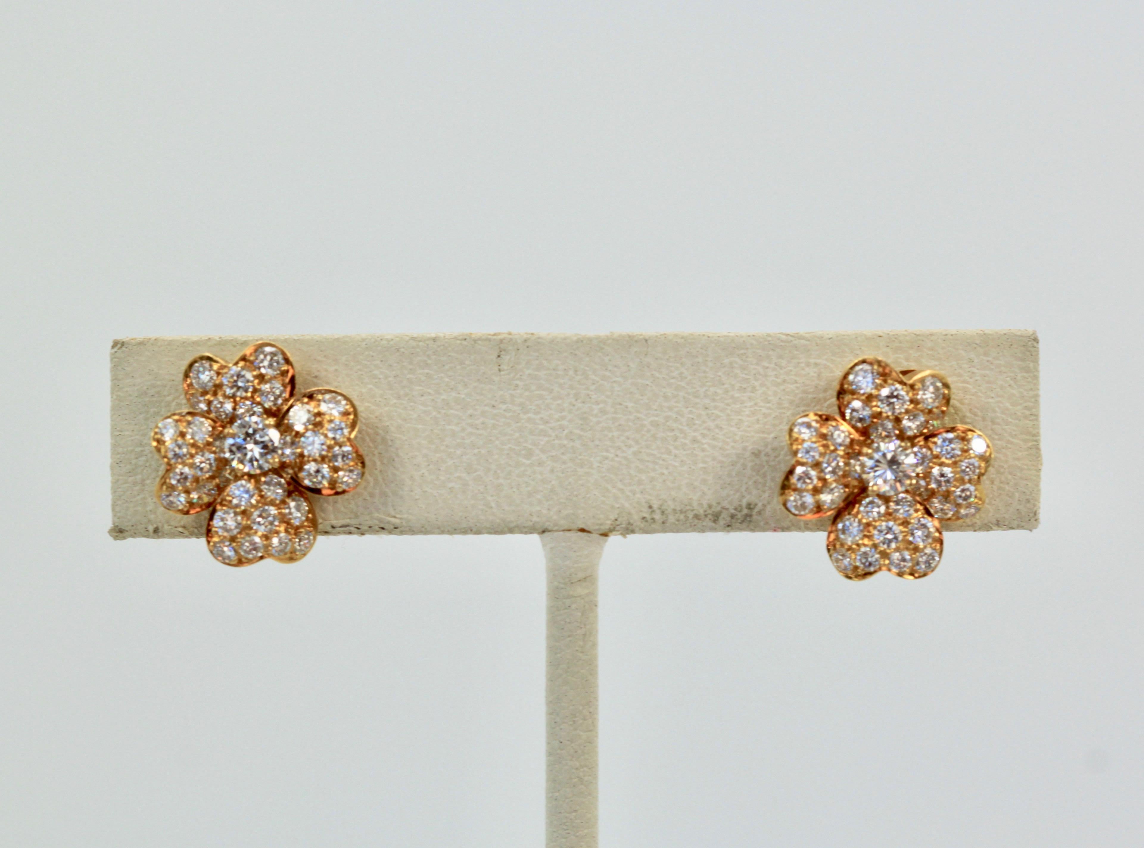 Van Cleef Cosmos Diamond Earrings Small 18 Karat Yellow Gold 1