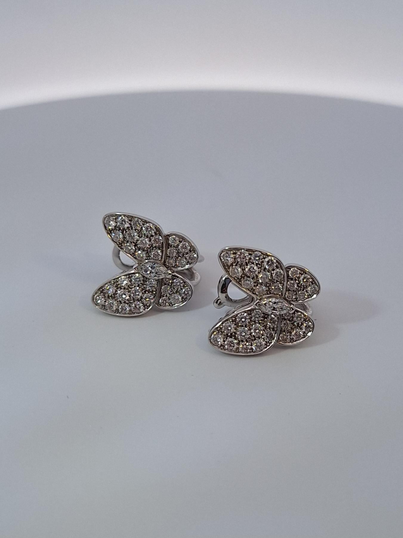 Van Cleef Diamond Butterfly Earrings In Excellent Condition For Sale In New York, NY